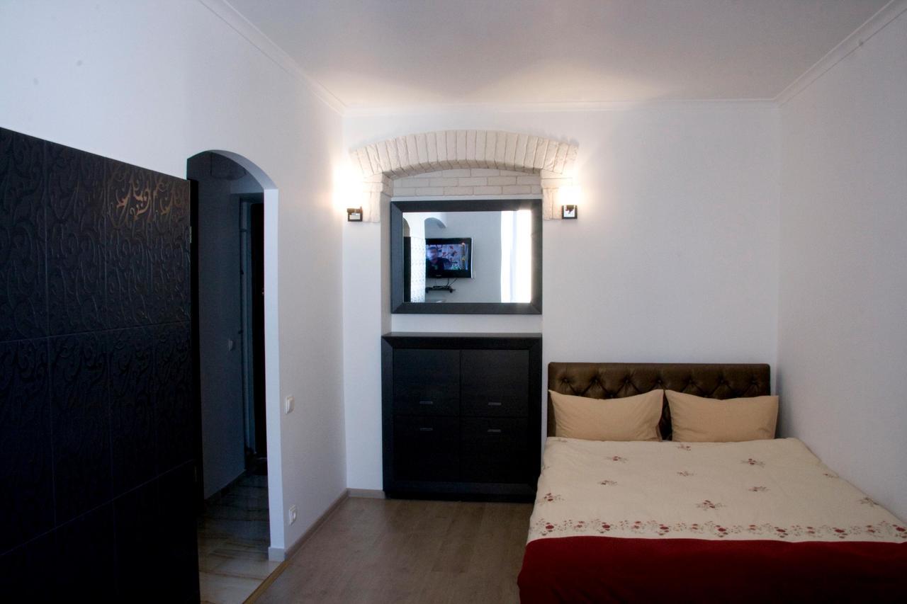 Apartment On Staroievreiska Lviv Exterior photo