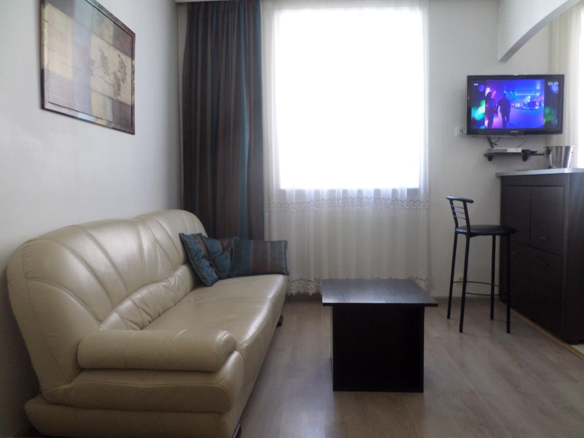 Apartment On Staroievreiska Lviv Exterior photo