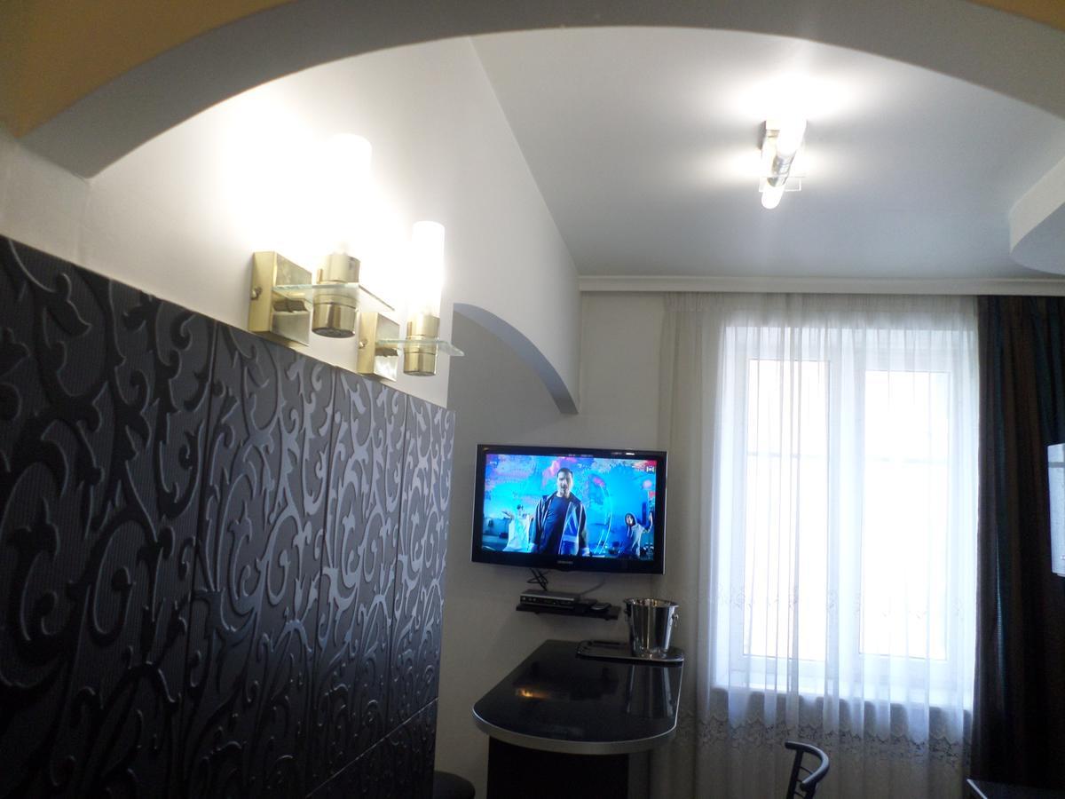 Apartment On Staroievreiska Lviv Exterior photo